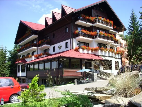 Simona Halep şi-a luat un hotel în Braşov şi o pensiune în Poiana Braşov