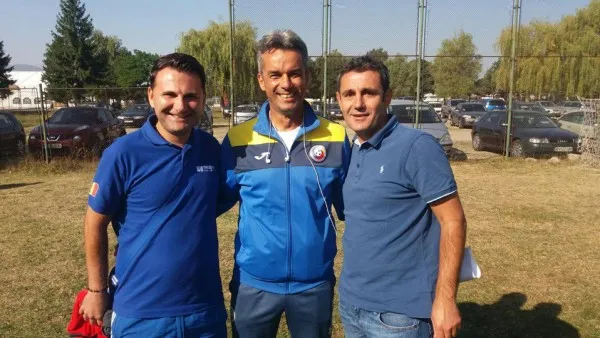 Luptă strânsă la vârf