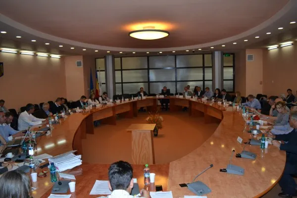 Preşcolarii care au între 5- 6 ani vor primi 50% reducere pentru transportul în comun