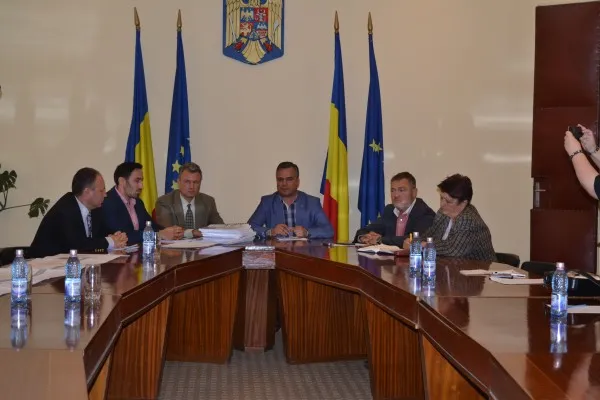 Proiectul tehnic pentru suprafeţele de mişcare ale aeroportului Braşov va fi trimis spre avizare la Autoritatea Aeronautică Română