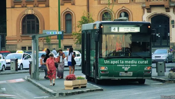 Salarii majorate cu aproape  50% pentru şoferii RATBV. Cel mai mic salariu este acum de 2.150 de lei