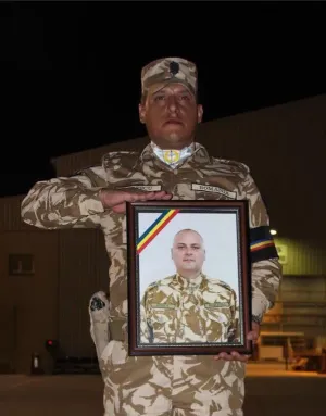 Pentru câţi bani şi-a dat viaţa militarul român ucis în Afganistan