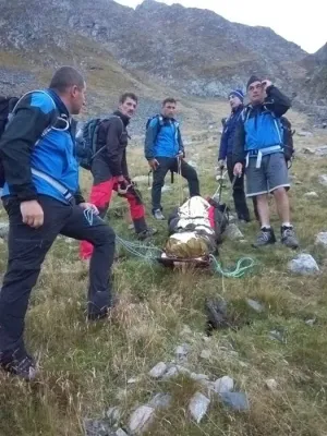 Salt în gol, 40 de metri, în Fereastra Mică din Munţii Făgăraş
