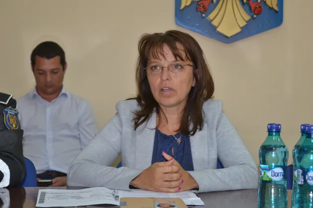 De ce se lucrează „cu încetinitorul”
pe DN 73?