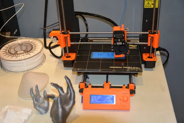 Lecţii gratuite de proiectare digitală şi introducere în 3D printing