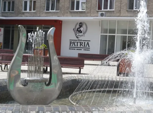 Doi candidaţi înscrişi pentru şefia Filarmonicii