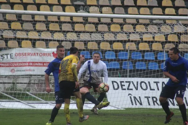 Șapte goluri pe meci
