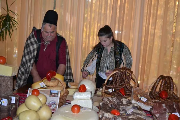 Peste 25% dintre preparatele tradiţionale din România sunt „made in Braşov”