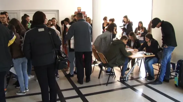 Forfotă, din nou, în campusurile studenţeşti