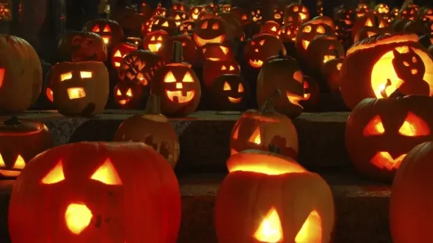 A reclamat Halloweenul la Protecţia Consumatorilor: crimă și închinare la morți, teroare psihică a copiilor inocenți