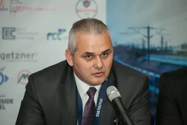 Directorul CFR, dat afară după ce trenul în care era ministrul Transporturilor a avut întârziere