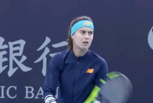 Cîrstea a spulberat-o pe Mchale, 7-6, 6-0 şi e în optimi la Beijing
