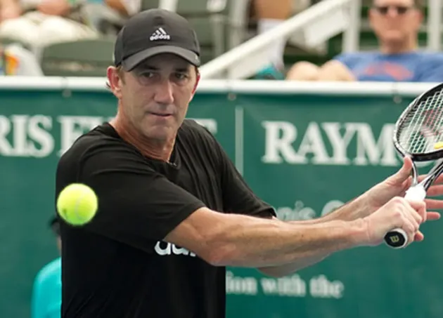 Cahill, felicitări publice lui Halep