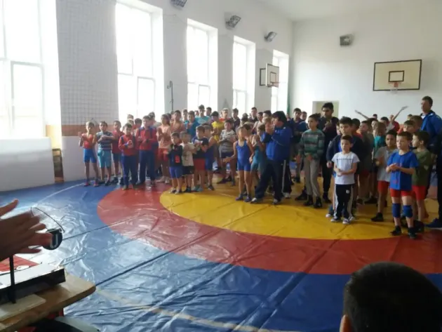 Prima ediţie a Cupei Cetate Râşnov la lupte libere