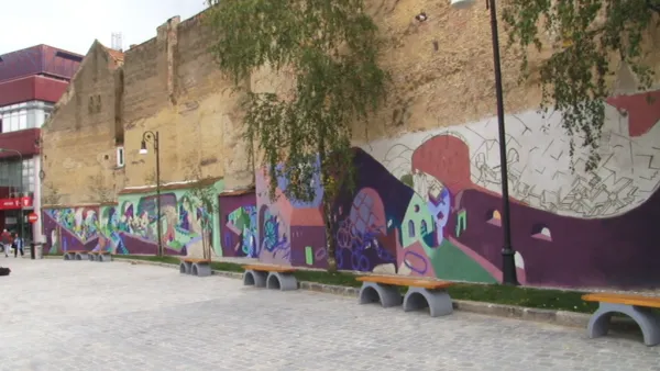 Braşovul pictat: Ultimele spray-uri pentru cea mai mare pictură murală din oraş