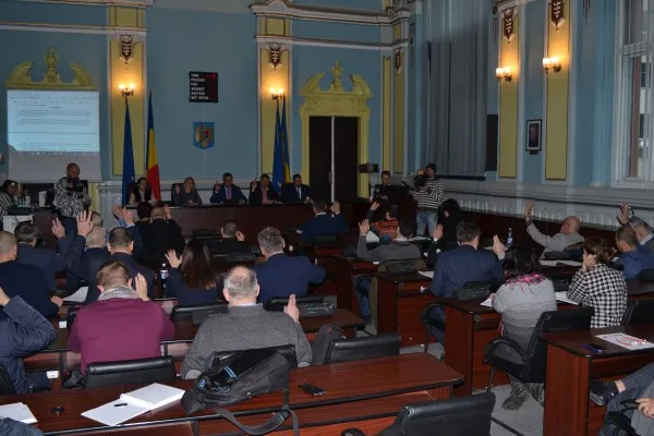 Consilierii judeţeni au aprobat un nou set de hotărâri pentru obţinerea banilor europeni