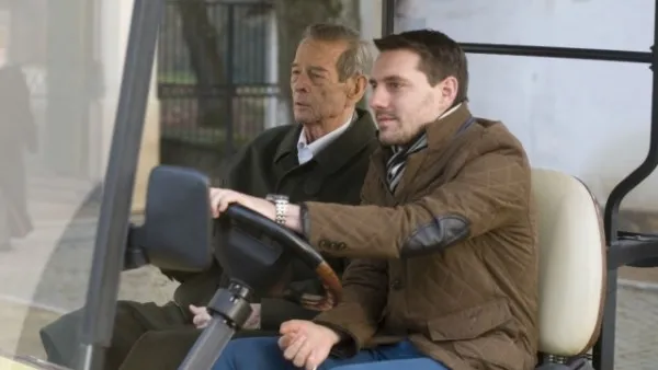 Din nou scandal la Casa Regală! Principele dezmoştenit din cauza unei braşovence ar fi forţat uşa casei din Elveţia pentru a-l vedea pe Regele Mihai