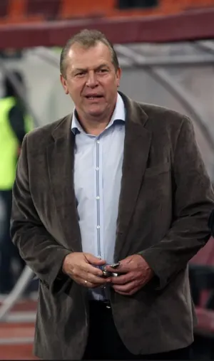 Duckadam e convins că Man a pierdut un an de zile, cu Reghecampf antrenor