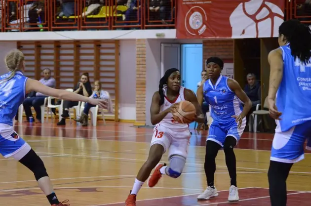 Olimpia a cedat în faţa liderului Ligii Naţionale