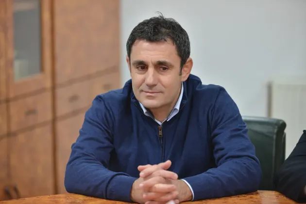 Precizia ar putea transfera jucători de la AS SR