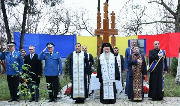 Uniţi pentru Dumnezeu! Uniţi pentru ţară! Uniţi pentru noi!