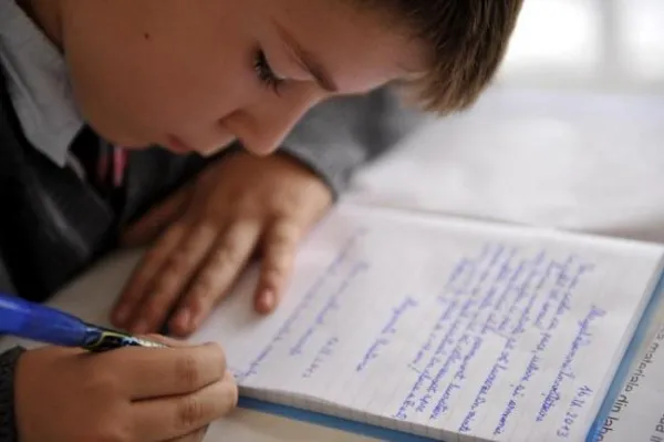 Teme pentru acasă? Poate din cele care pun accentul pe lucrul în echipă