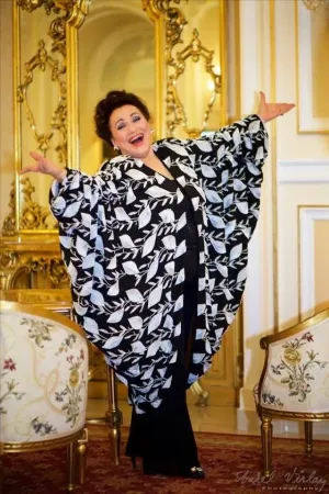 Leontina Văduva şi invitaţii săi cântă, în această seară, la „Patria”