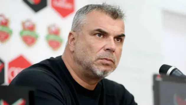 Olăroiu nu e pentru oricine, ai bani, te antrenează!