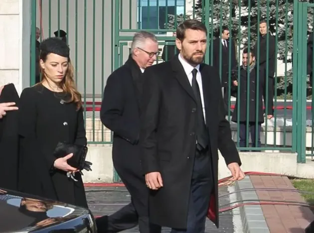 Avocat: Fostul principe Nicolae îşi va revedinca titlul de succesor al Casei Regale