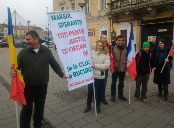 Protest pe jos, de la Cluj la Bucureşti, via Brașov, pentru legile justiţiei