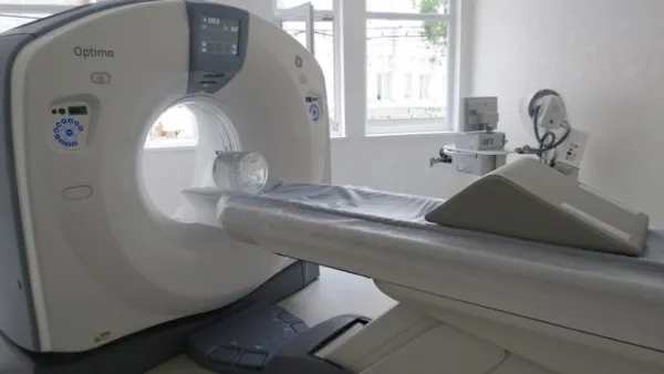 Servisarea timp de un an a computerului tomograf şi a angiografului de la Spitalul Judeţean Braşov costă peste 600.000 de lei