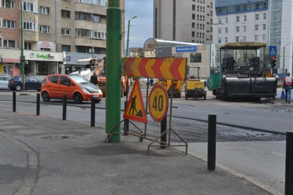 Primăria Braşov realizează un inventar al gropilor. Identificarea zonelor cu  probleme se face şi cu ajutorul cetăţenilor 