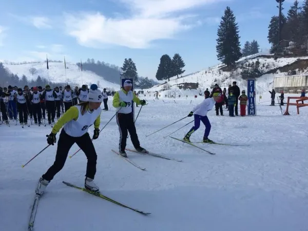 Patrula Veteranilor, spectacol în zăpadă la Râşnov