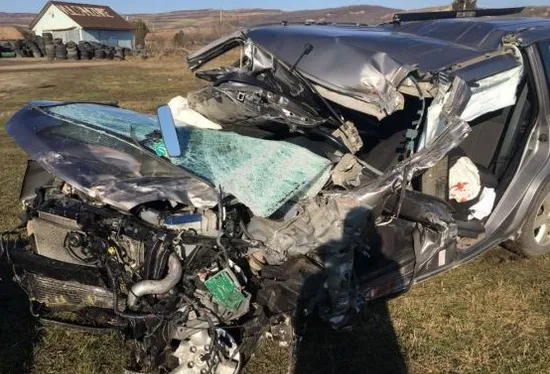 Doliu la Crihalma, după tânărul de 21 de ani, mort într-un accident, în drum spre facultate