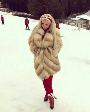 Loredana Chivu, apariţie de tot râsul pe pârtie, la Predeal