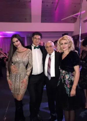 Cum arată soţia ministrului Agriculturii Petre Daea, imagini de la revelionul de la Brașov