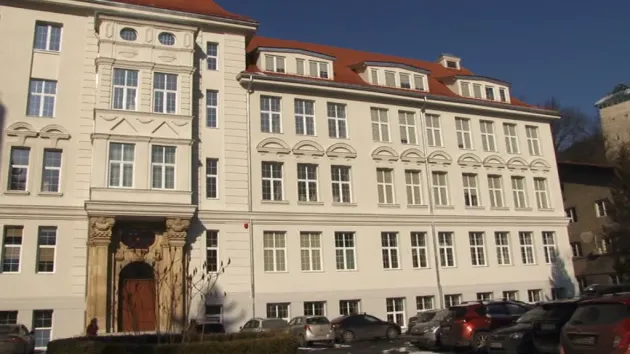 Anunţ oficial: Săptămâna viitoare deschidem cea mai modernă Maternitate din România