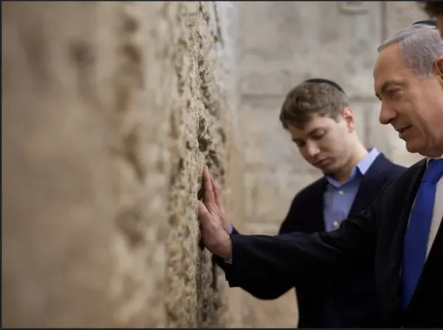 „Vândut” pe 116 de dolari de propriul fiu