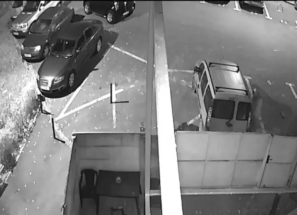 Şeful Federaţiei Asociaţiilor de Proprietari din Braşov, apel la braşoveni să identifice cine i-a vandalizat maşina şi spune că nu se lasă intimidat