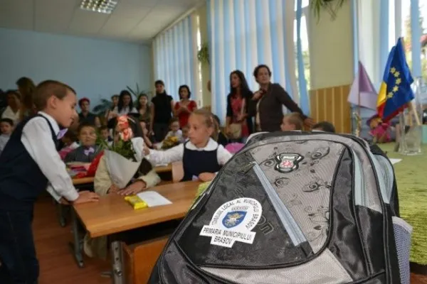 Primul ghiozdan 2018 - 2019, 350.000 lei de la bugetul local