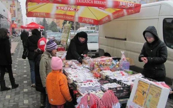 Din 24 februarie - târg de mărţişoare, de la 1 martie - târg de flori