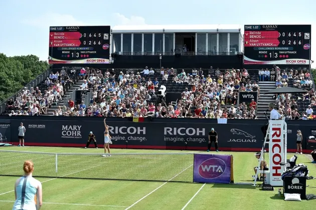 Caroline Wozniacki şi-a mărit avansul faţă de Simona Halep