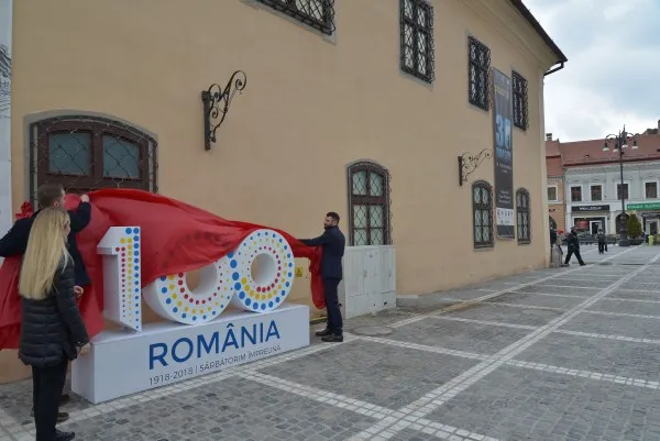 100 Braşov - România