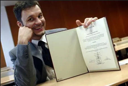 Legea privind eliminarea taxe de echivalare a diplomei din străinătate a trecut de primul test în Camera Deputaţilor 