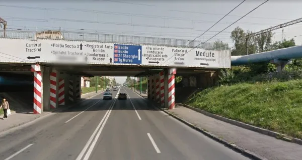 Primărie: strada 13 Decembrie poate fi lărgită şi pe sub pasajul CFR de la Făget. Riveranii propun pasaj rutier peste calea ferată, către Bulevardul Griviţei