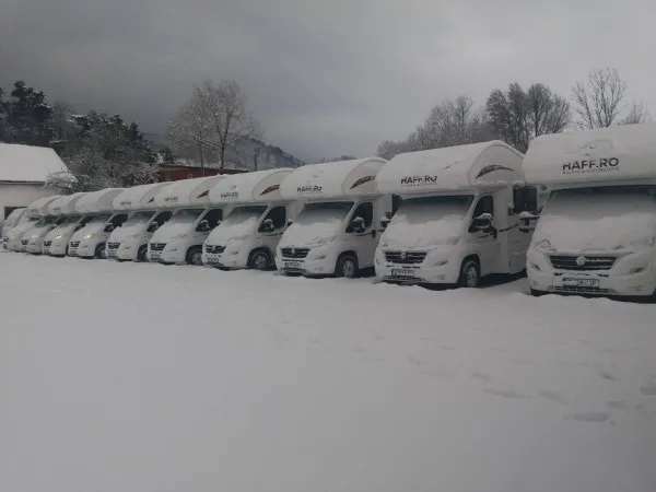 Doi braşoveni vor să facă afaceri de 4 milioane de euro anul acesta din închirierea de rulote
