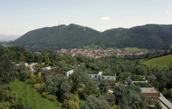 Un alt set de blocuri în vârful muntelui