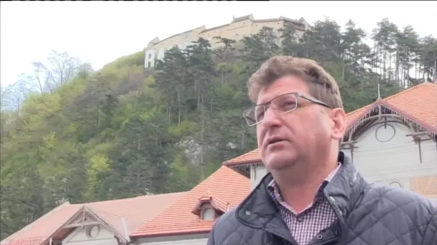 Patru râşnoveni vor primi astăzi, post mortem, titlurile de cetăţean de onoare al oraşului