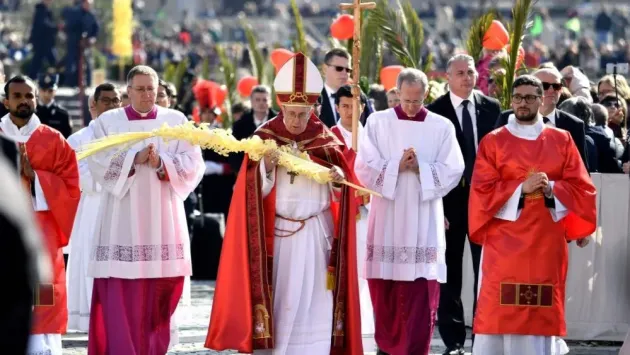 Continuaţi să strigaţi, nu vă lăsaţi anesteziaţi!