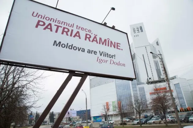 Preşedintele Republicii Moldova a dispus amplasarea unor panouri anti-unioniste în mai multe oraşe